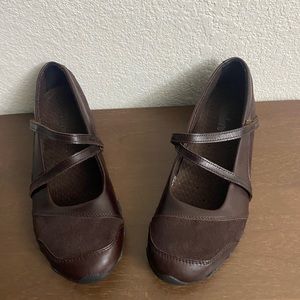 New SKECHERS BROWN COMFORT LEATHER MARY JANE FLATS WOMEN'S 9M